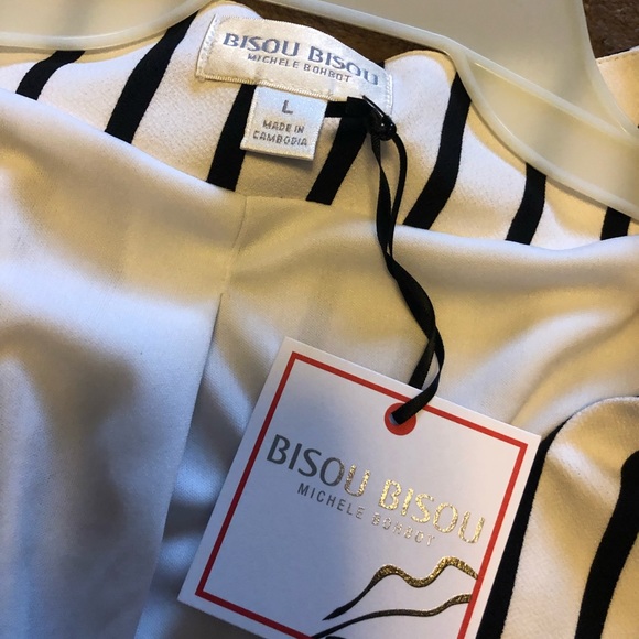 Striped (NEW) blazer - Picture 2 of 3